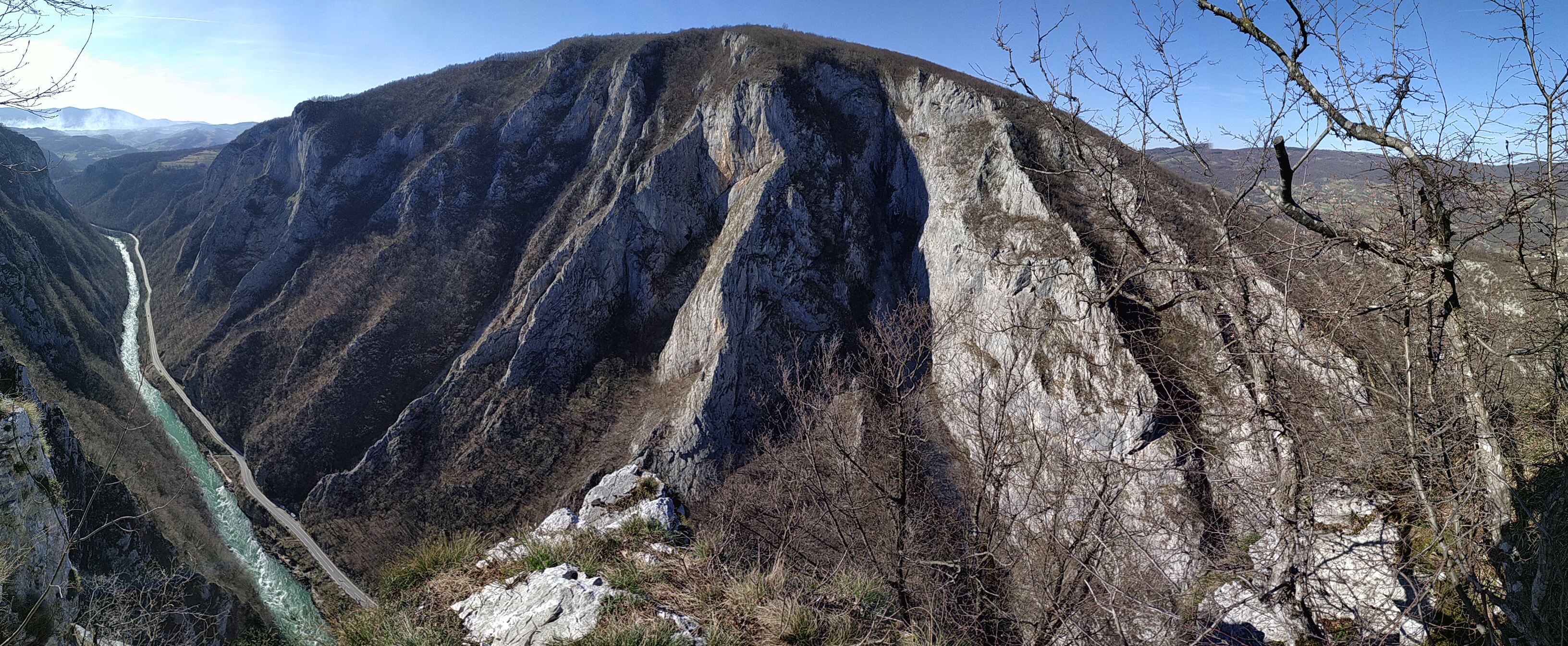 Кањон Врбаса - поглед са Љубачевских стијена (фото: В. Ступар)