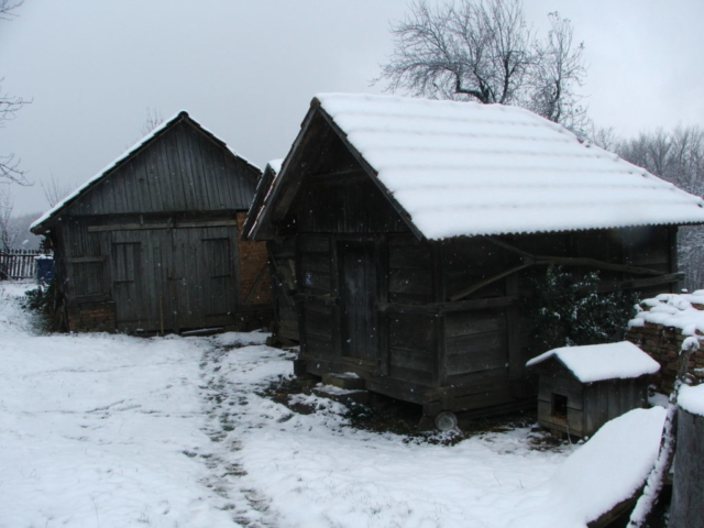 Tradicionalno seosko domaćinstvo na Trebavi (foto: J. Brujić)